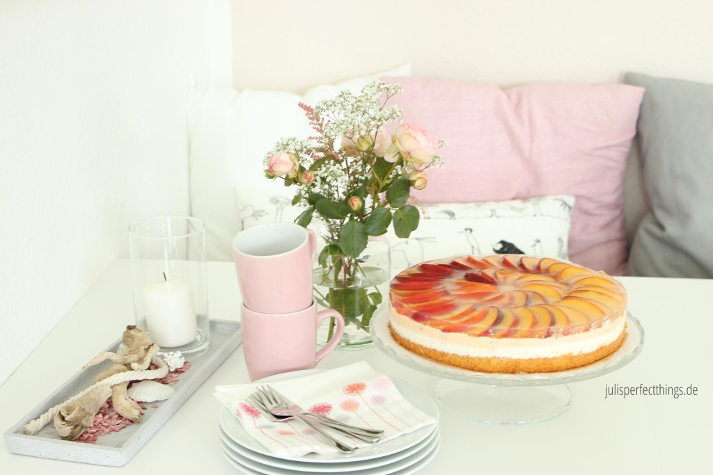 Sunshine-Torte mit Pfirsich